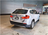 2.0 SDRIVE 20d 渦輪增壓 手自排 雙區恆溫 導航 全景天窗 倒車影像 一手車 原鈑件 認證車 保證無泡水 無重大事故 車況優【意 洽 :0958-681555 Line 同電話，呂先生，歡迎聯絡賞車，謝謝!】  第4張縮圖