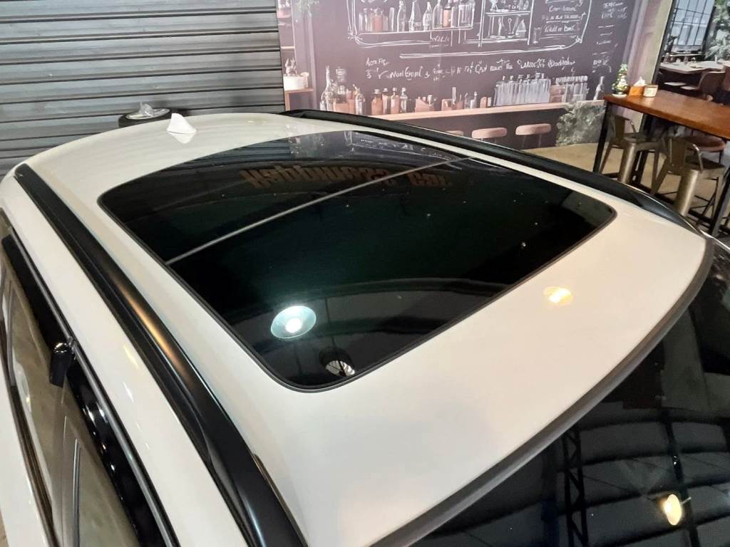 2.0 SDRIVE 20d 渦輪增壓 手自排 雙區恆溫 導航 全景天窗 倒車影像 一手車 原鈑件 認證車 保證無泡水 無重大事故 車況優【意 洽 :0958-681555 Line 同電話，呂先生，歡迎聯絡賞車，謝謝!】  第7張相片