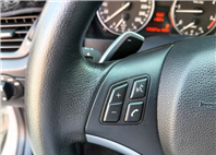 2.0 SDRIVE 20d 渦輪增壓 手自排 雙區恆溫 導航 全景天窗 倒車影像 一手車 原鈑件 認證車 保證無泡水 無重大事故 車況優【意 洽 :0958-681555 Line 同電話，呂先生，歡迎聯絡賞車，謝謝!】  第13張縮圖