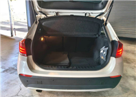 2.0 SDRIVE 20d 渦輪增壓 手自排 雙區恆溫 導航 全景天窗 倒車影像 一手車 原鈑件 認證車 保證無泡水 無重大事故 車況優【意 洽 :0958-681555 Line 同電話，呂先生，歡迎聯絡賞車，謝謝!】  第19張縮圖