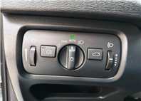 V40 轎旅車 1.6 T4 旗艦型 渦輪增壓 導航 ACC 全景天窗 倒車影像 自動停車系統 盲點偵測 【意 洽 :0958-681555 Line 同電話，呂先生，歡迎聯絡賞車，謝謝!】  第11張縮圖