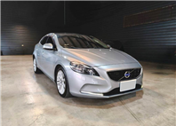 V40 轎旅車 1.6 T4 旗艦型 渦輪增壓 導航 ACC 全景天窗 倒車影像 自動停車系統 盲點偵測 【意 洽 :0958-681555 Line 同電話，呂先生，歡迎聯絡賞車，謝謝!】  第18張縮圖