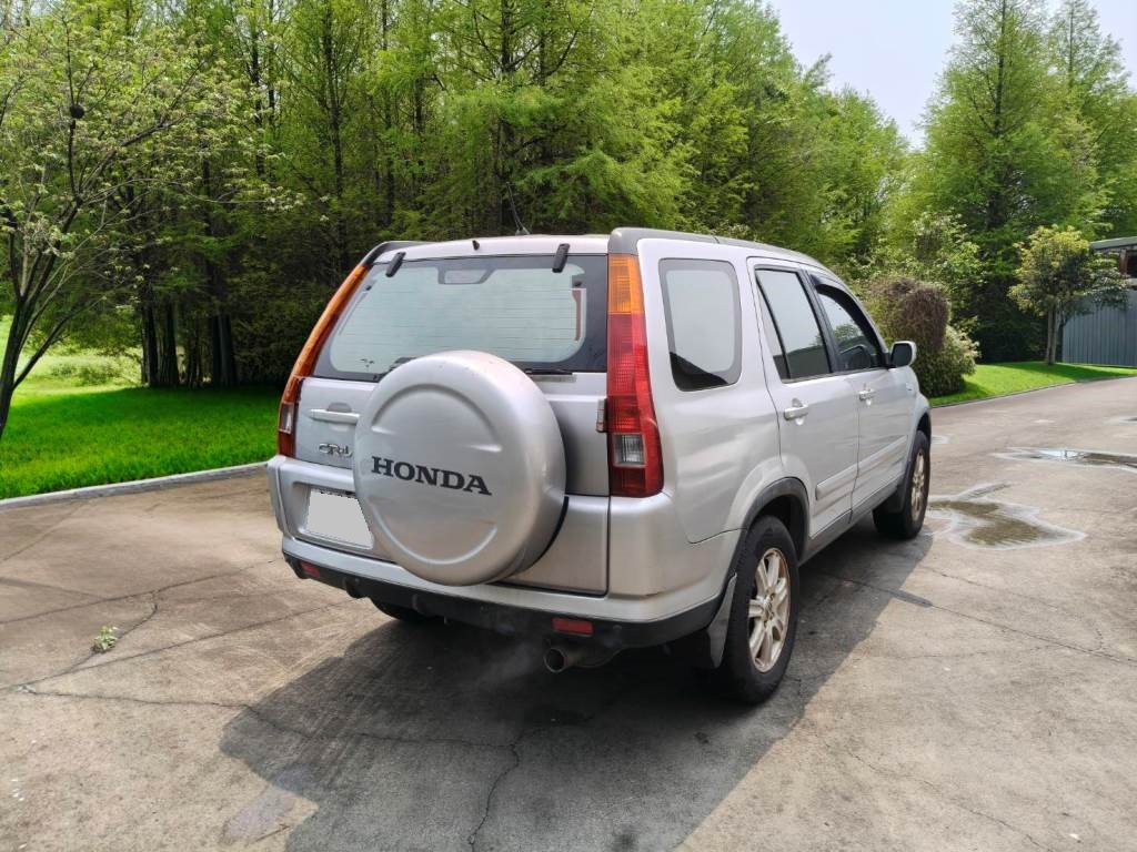 4WD 休旅車 CR-V 休旅車 2.0 4WD 自排 定速 導航 10吋安卓主機 無待修 保證無泡水 無重大事故 車況優【意 洽 :0958-681555 Line 同電話，呂先生，歡迎聯絡】  第8張相片