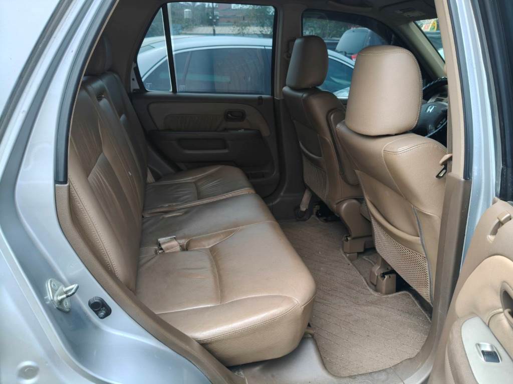 4WD 休旅車 CR-V 休旅車 2.0 4WD 自排 定速 導航 10吋安卓主機 無待修 保證無泡水 無重大事故 車況優【意 洽 :0958-681555 Line 同電話，呂先生，歡迎聯絡】  第11張相片