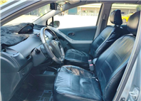 2007年式 YARIS 一手車 保證無泡水 無重大事故 車況佳【意 洽 :0958-681555 Line 同電話，呂先生，歡迎聯絡賞車，謝謝!】  第12張縮圖