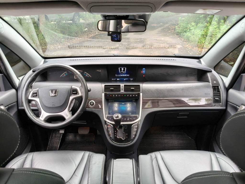 M7 TURBO ECO HYPER 休旅車 2.2渦輪增壓 頂級旗艦型 手自排 天窗 恆溫 定速 電動椅 記憶座椅 360度環景影像 雙電動側滑門 一手車 跑12萬 【意洽 : 0958-681555 Line 同電話，呂先生，歡迎聯絡】  第6張相片