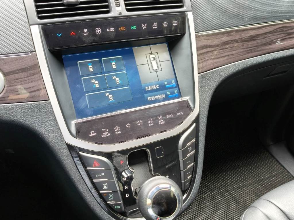 M7 TURBO ECO HYPER 休旅車 2.2渦輪增壓 頂級旗艦型 手自排 天窗 恆溫 定速 電動椅 記憶座椅 360度環景影像 雙電動側滑門 一手車 跑12萬 【意洽 : 0958-681555 Line 同電話，呂先生，歡迎聯絡】  第16張相片