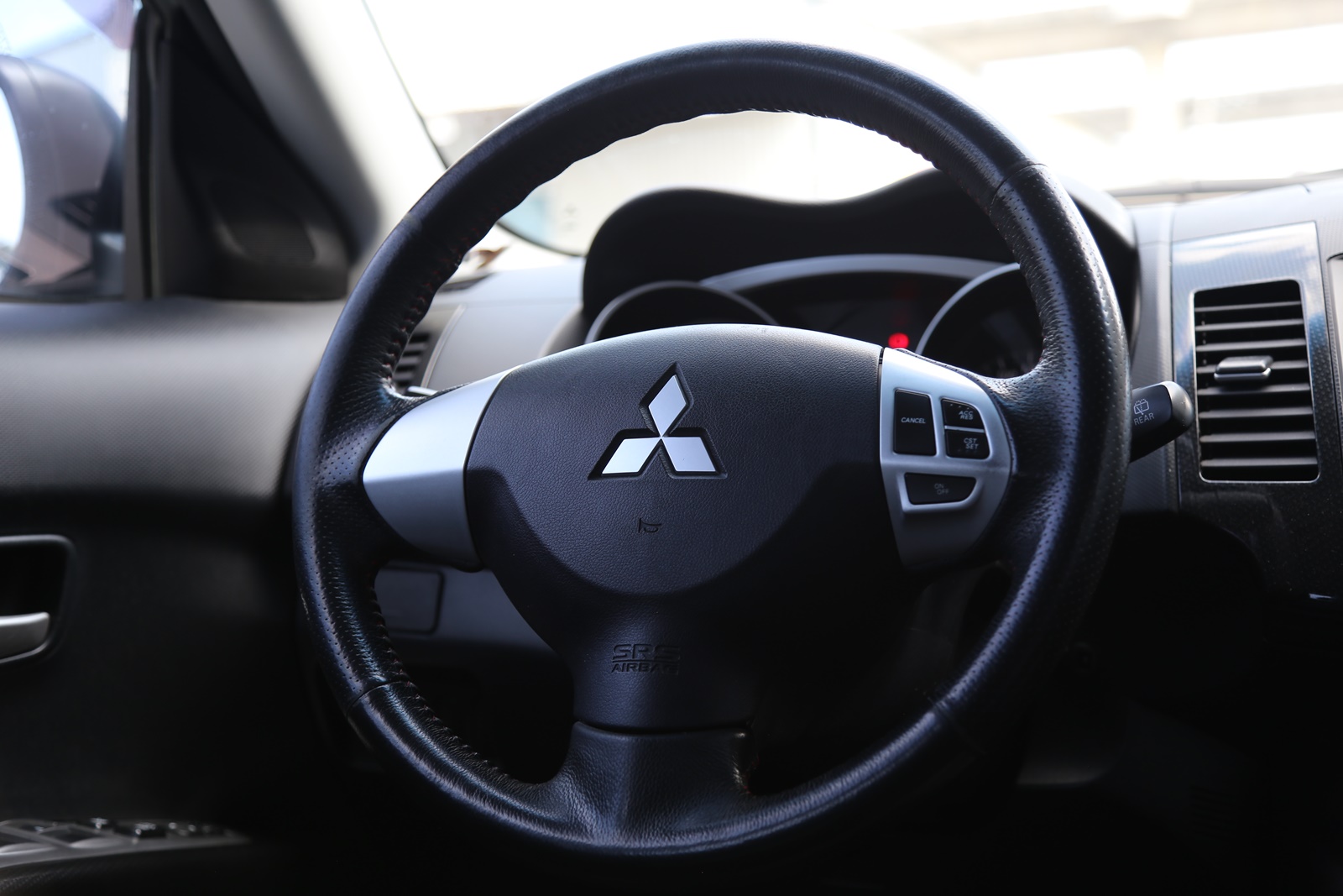 MITSUBISHI Outlander 2.4 iO (2代)  第5張相片