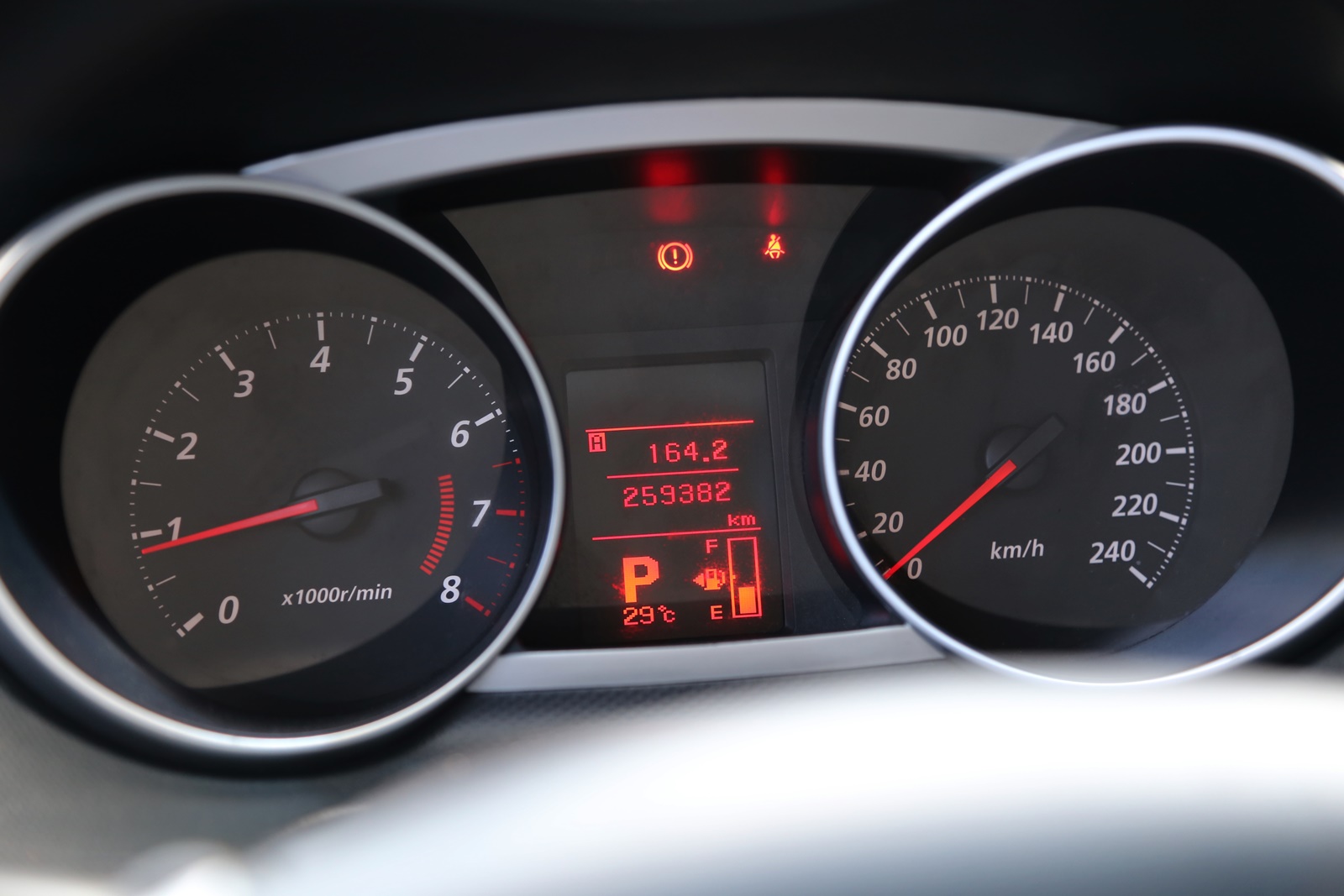 實車實價 可線上視訊賞車 FB搜尋【誠信小邱 專業中古車經理人】  第7張相片