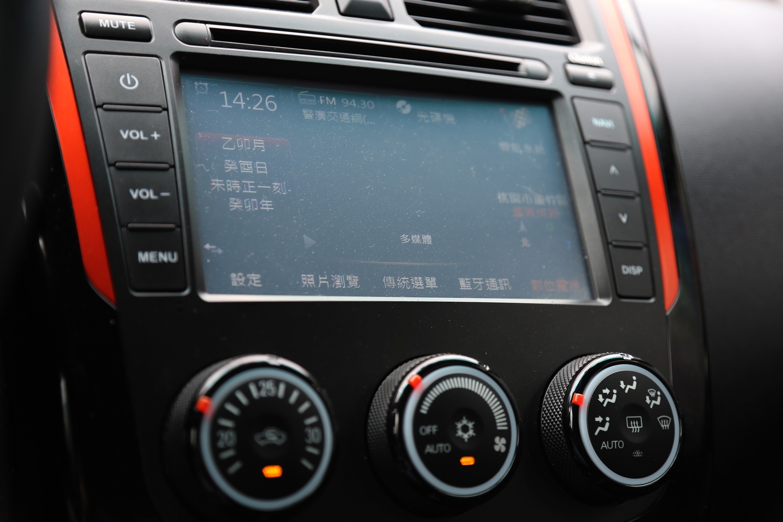 實車實價 可線上視訊賞車 FB搜尋【誠信小邱 專業中古車經理人】  第10張相片