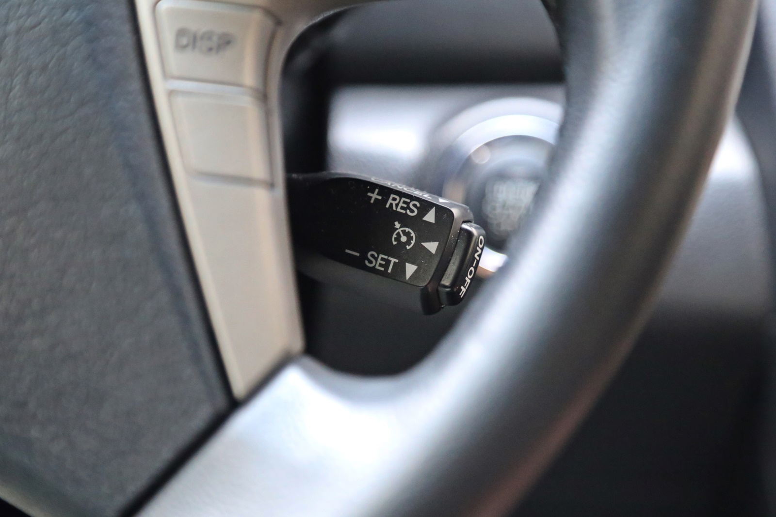 實車實價 可線上視訊賞車 FB搜尋【誠信小邱 專業中古車經理人】  第10張相片