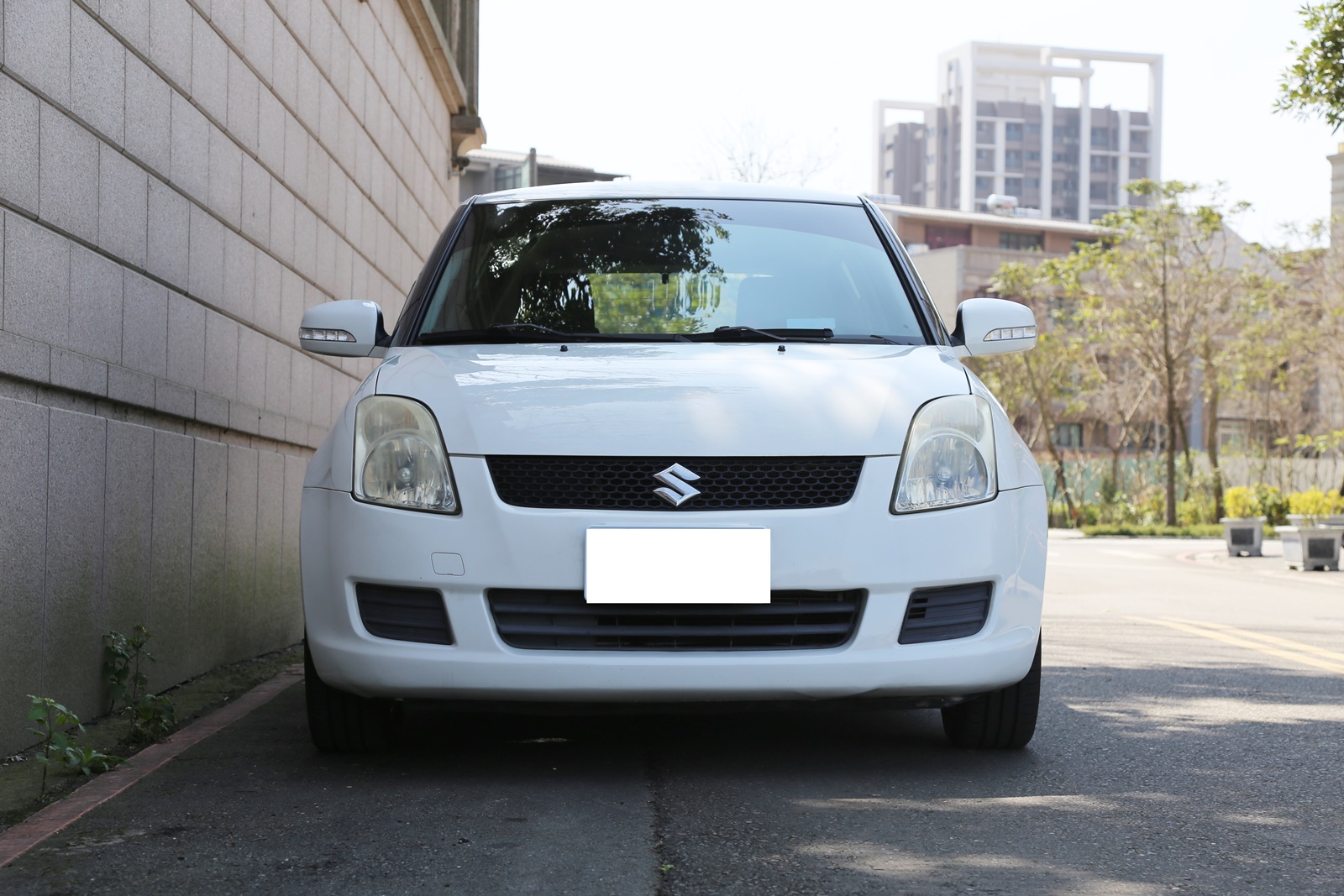 實車實價 可線上視訊賞車 FB搜尋【誠信小邱 專業中古車經理人】  第4張相片