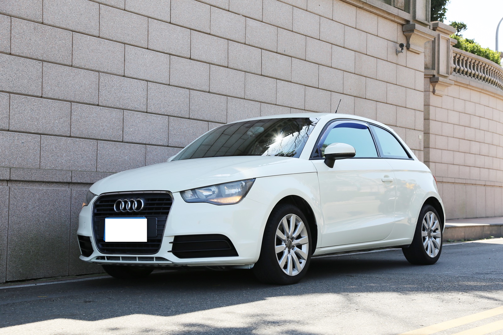 實車實價 可線上視訊賞車 FB搜尋【誠信小邱 專業中古車經理人】  第1張相片