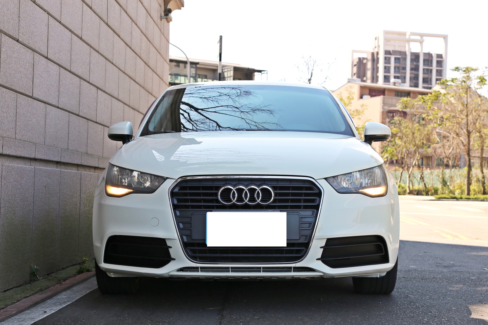 實車實價 可線上視訊賞車 FB搜尋【誠信小邱 專業中古車經理人】  第4張相片