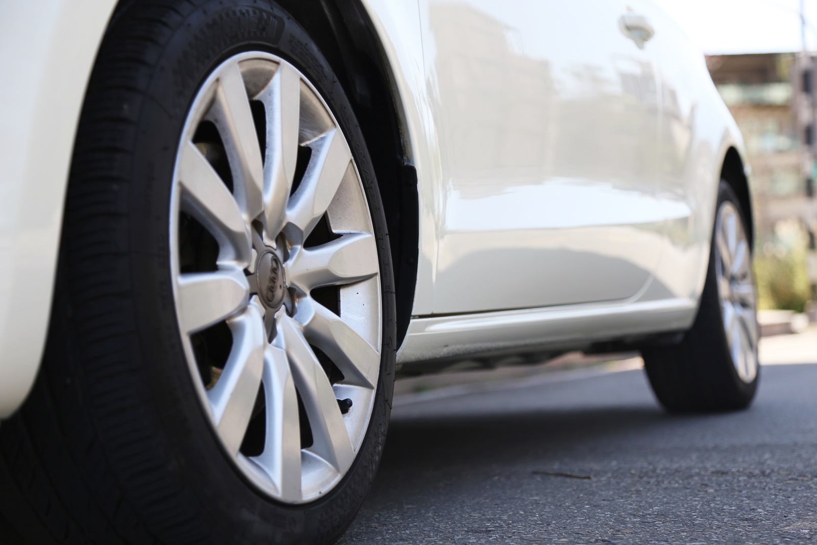 實車實價 可線上視訊賞車 FB搜尋【誠信小邱 專業中古車經理人】  第6張相片
