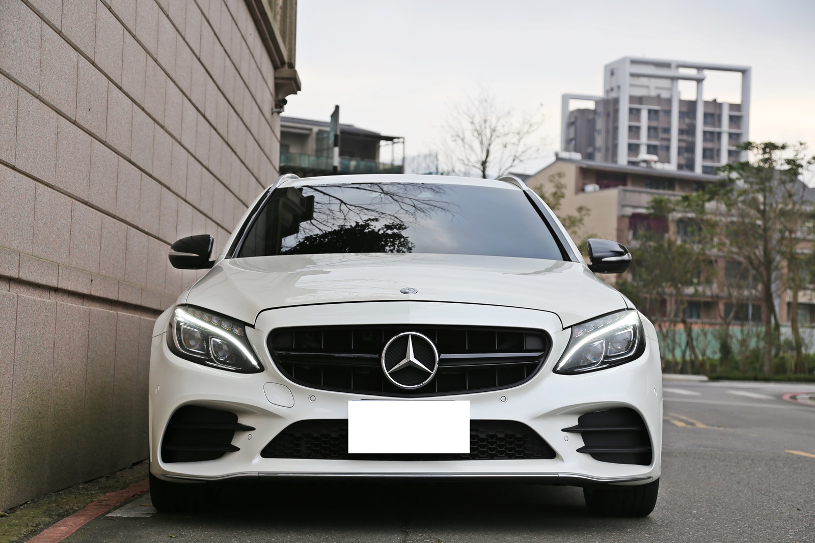 實車實價 可線上視訊賞車 FB搜尋【誠信小邱 專業中古車經理人】  第4張相片