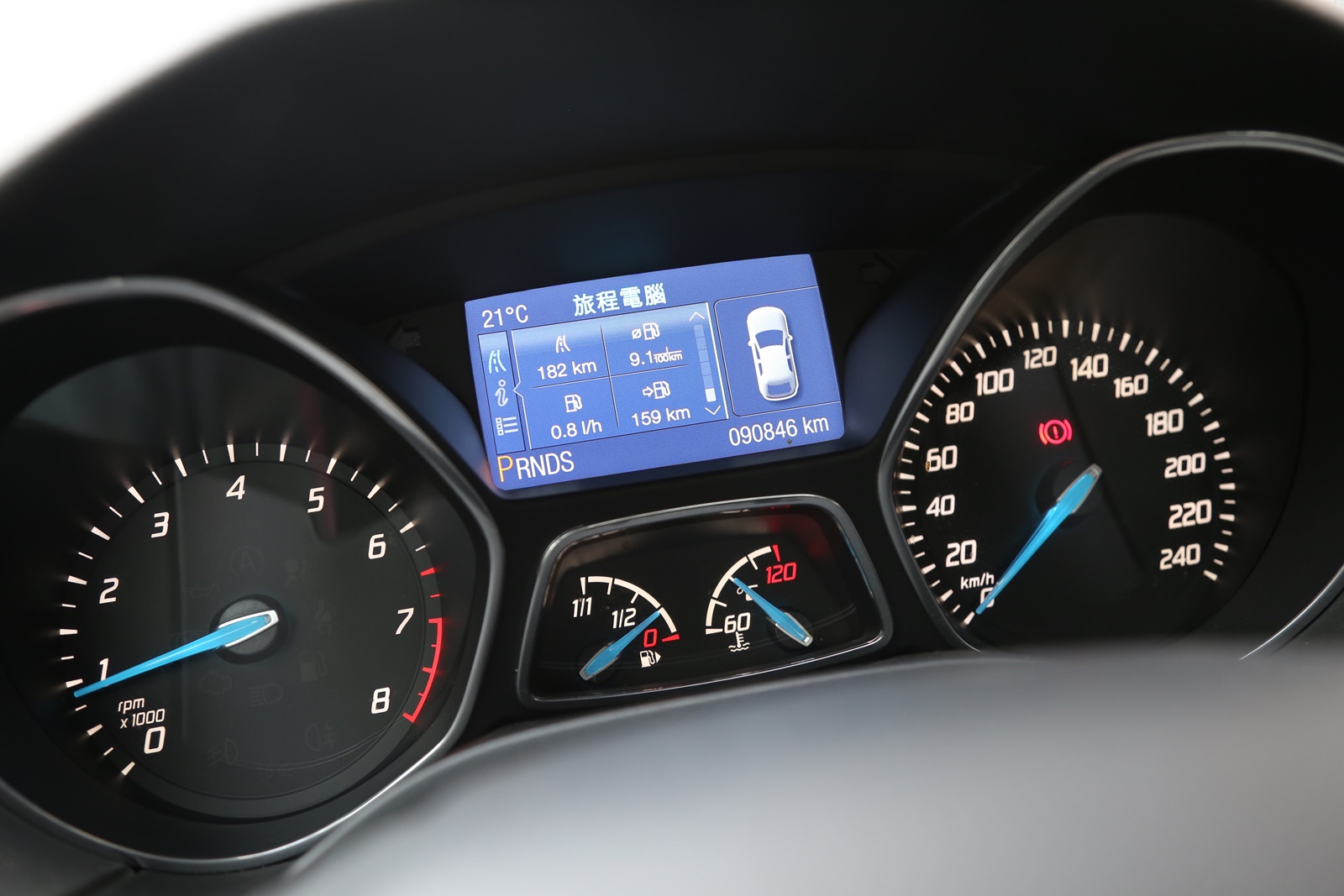 實車實價 可線上視訊賞車 FB搜尋【誠信小邱 專業中古車經理人】  第7張相片