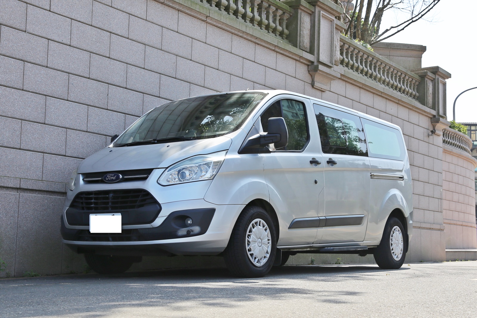 實車實價 可線上視訊賞車 FB搜尋【誠信小邱 專業中古車經理人】  第1張相片
