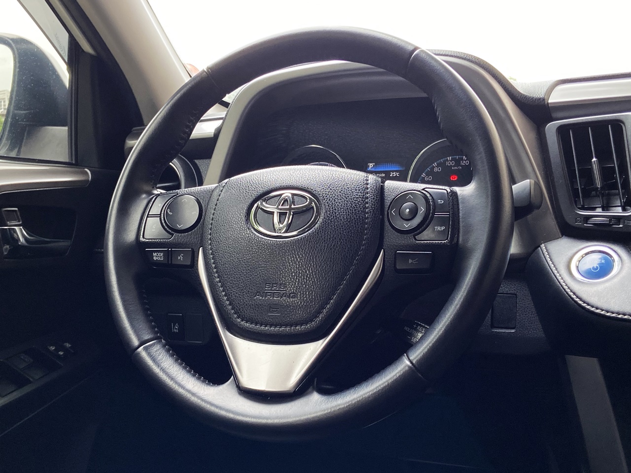 實車在店 四代小改款RAV4 Hybrid油電版 里程只跑4萬 市場稀有油電車   第5張相片