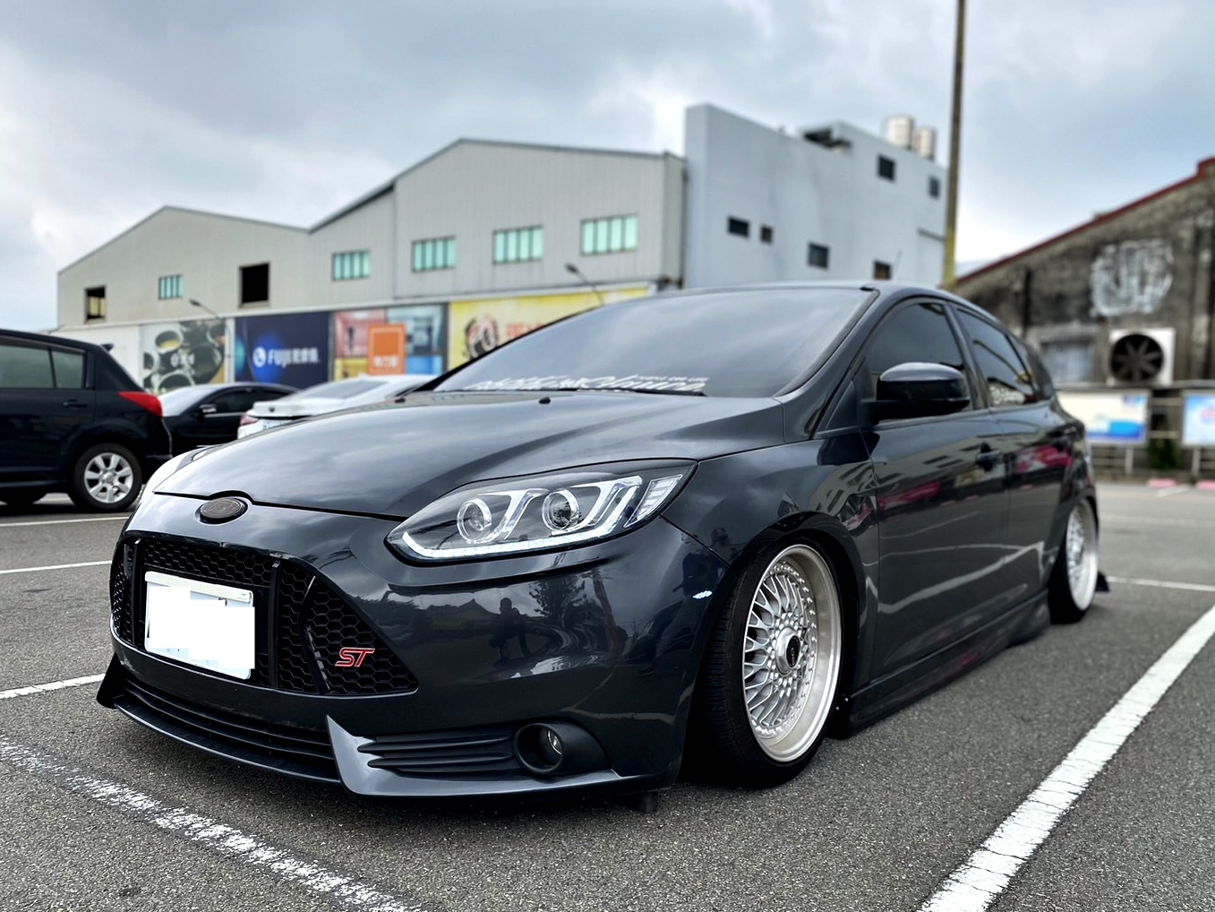實車實價 FB搜尋【誠信小邱 專業中古車經理人】全額貸款低利率0元交車  第2張相片