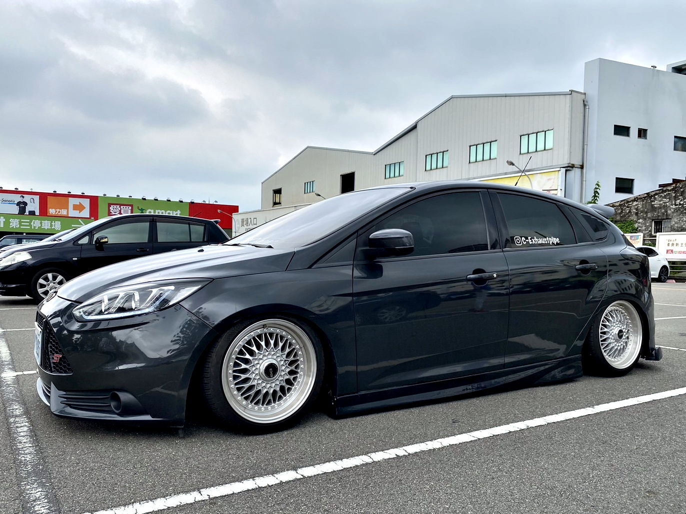 實車實價 FB搜尋【誠信小邱 專業中古車經理人】全額貸款低利率0元交車  第6張相片