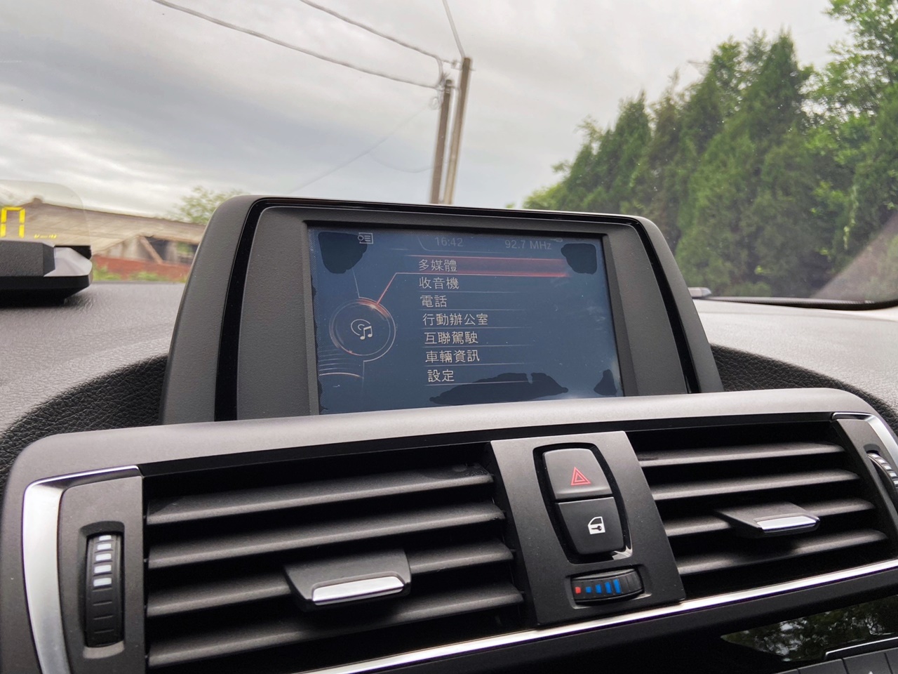 實車實價 FB搜尋【誠信小邱 專業中古車經理人】全額貸款低利率0元交車  第8張相片