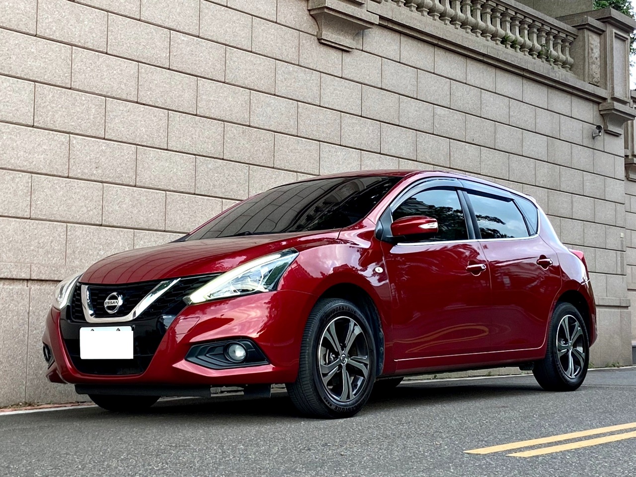實車實價 FB搜尋【誠信小邱 專業中古車經理人】全額貸款低利率0元交車  第1張相片