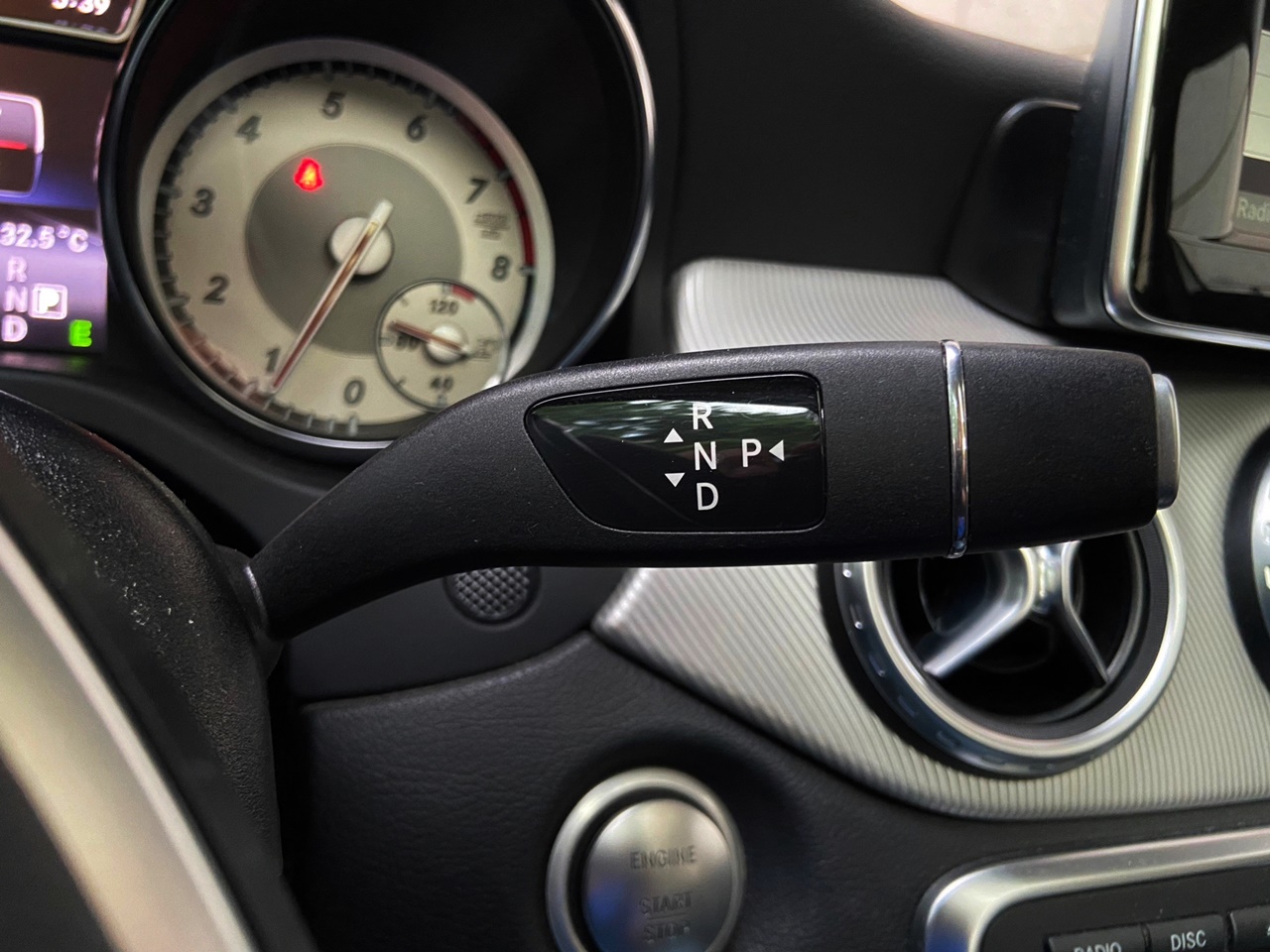 加規大滿配 GLA250 AMG 實車實價 FB搜尋 誠信小邱 專業中古車經理人  第7張相片
