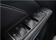 加規大滿配 GLA250 AMG 實車實價 FB搜尋 誠信小邱 專業中古車經理人  第13張縮圖