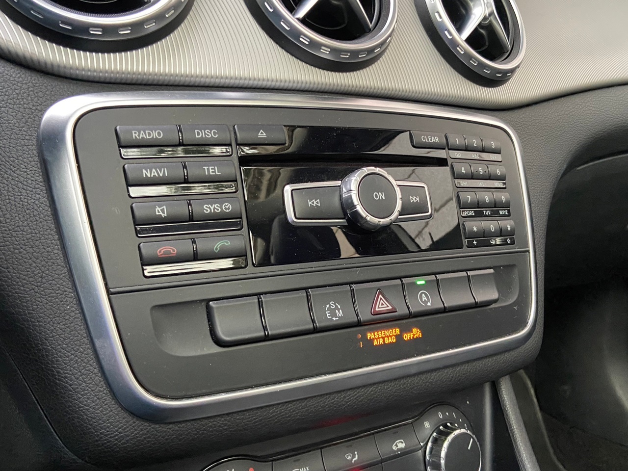 加規大滿配 GLA250 AMG 實車實價 FB搜尋 誠信小邱 專業中古車經理人  第15張相片