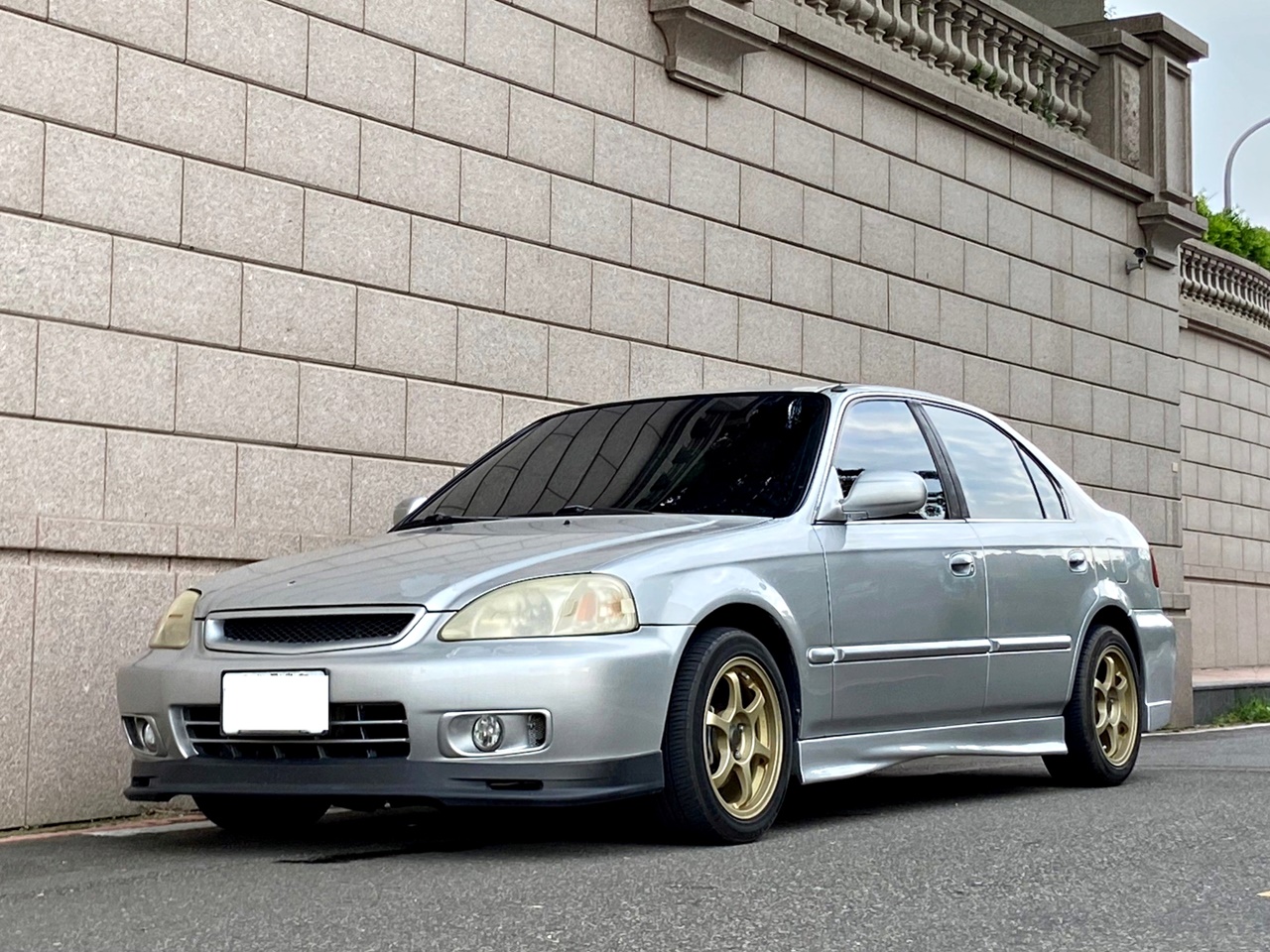 實車實價 FB搜尋【誠信小邱 專業中古車經理人】全額貸款低利率0元交車  第1張相片
