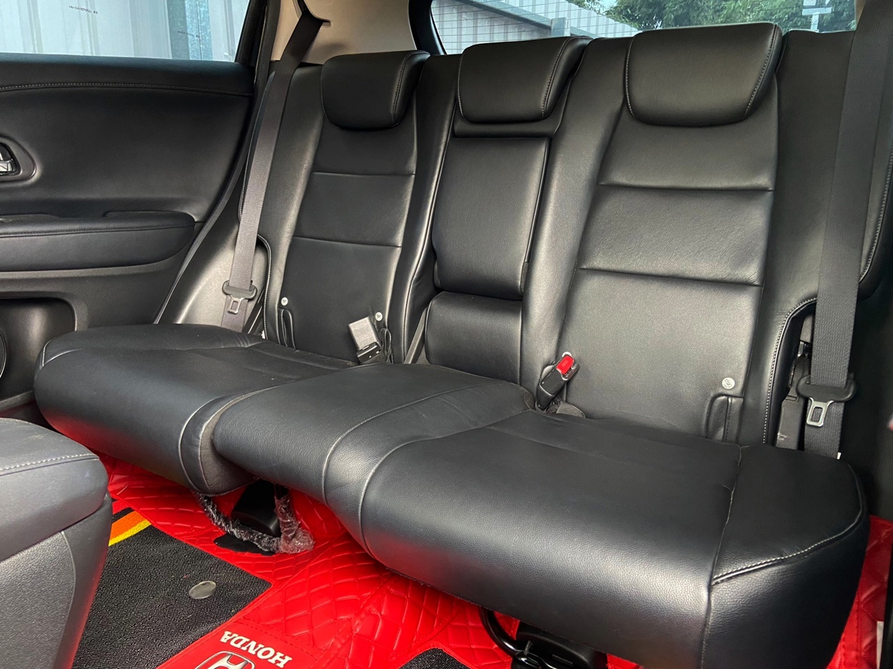 實車實價 FB搜尋【誠信小邱 專業中古車經理人】全額貸款低利率0元交車  第16張相片