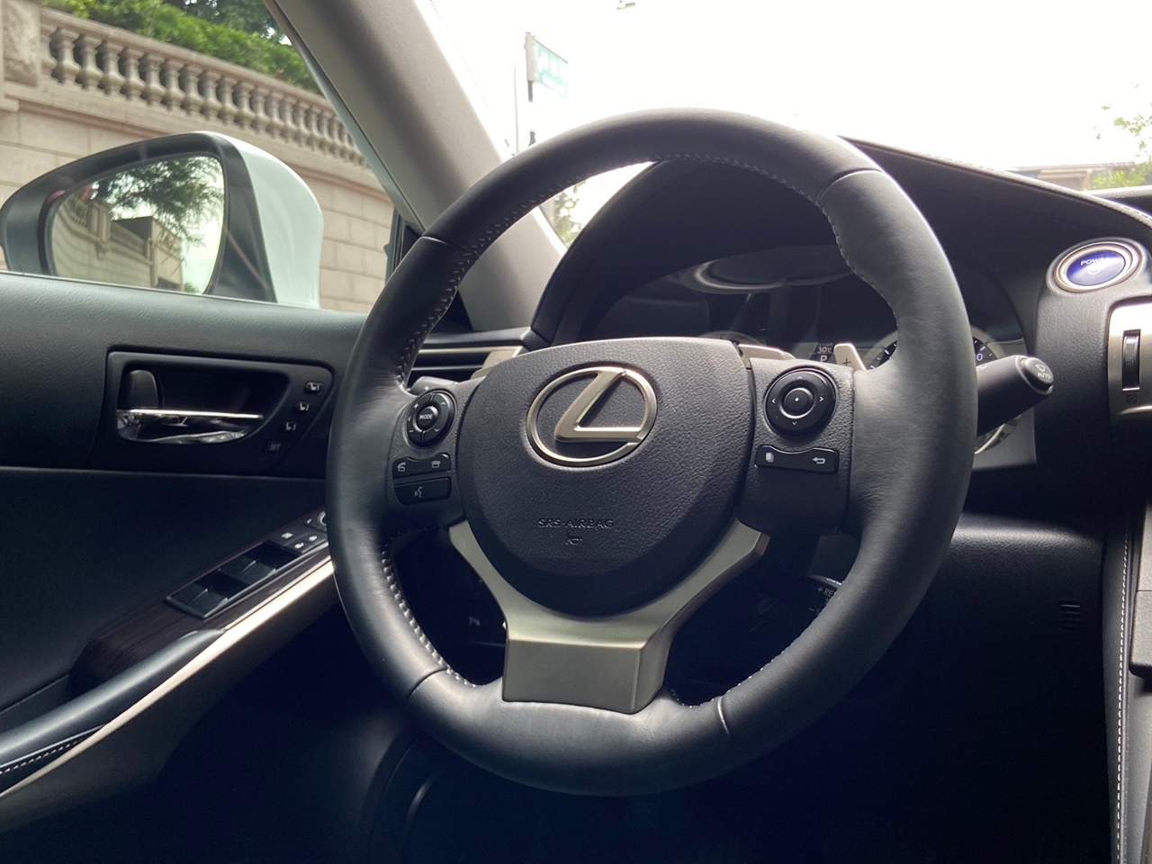 實車實價 FB搜尋【誠信小邱 專業中古車經理人】全額貸款低利率0元交車  第4張相片