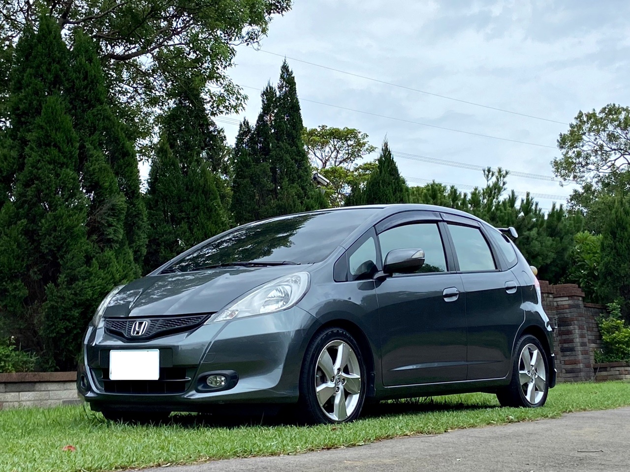 實車實價 FB搜尋【誠信小邱 專業中古車經理人】全額貸款低利率0元交車  第1張相片