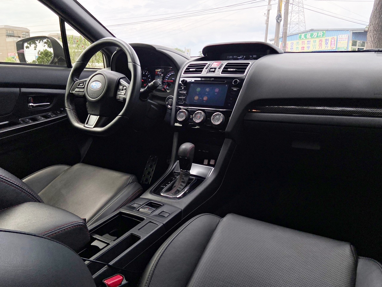 實車實價 FB搜尋【誠信小邱 專業中古車經理人】全額貸款低利率0元交車  第14張相片