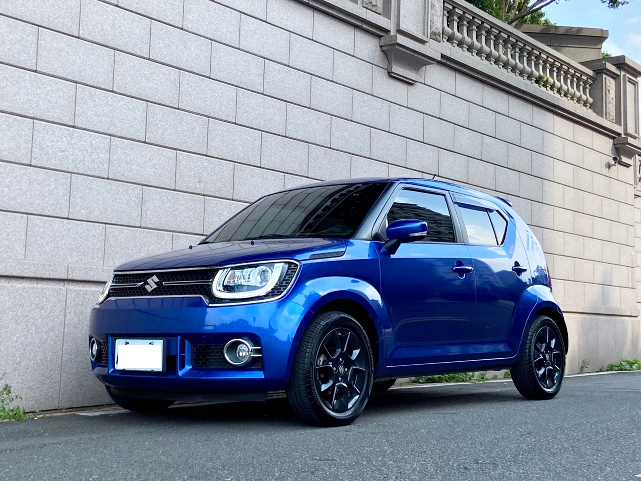 實車實價 FB搜尋【誠信小邱 專業中古車經理人】全額貸款低利率0元交車  第1張相片
