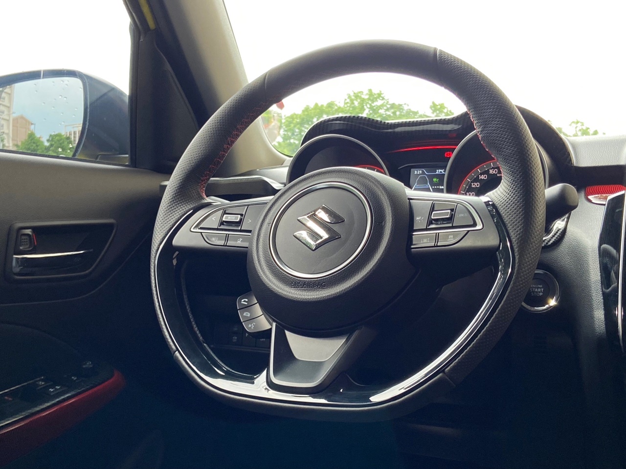 實車實價 FB搜尋【誠信小邱 專業中古車經理人】全額貸款低利率0元交車  第7張相片