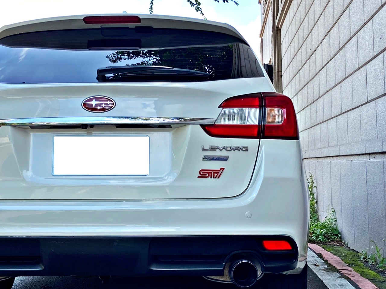 實車實價 FB搜尋【誠信小邱 專業中古車經理人】全額貸款低利率  第4張相片