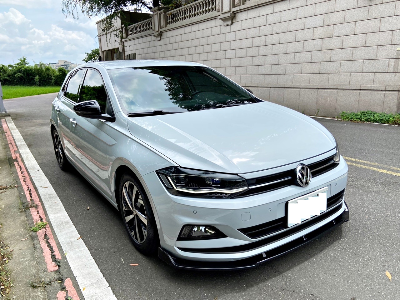 實車實價 FB搜尋【誠信小邱 專業中古車經理人】全額貸款低利率  第3張相片