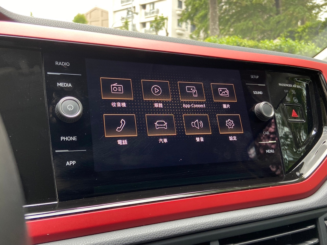 實車實價 FB搜尋【誠信小邱 專業中古車經理人】全額貸款低利率  第9張相片