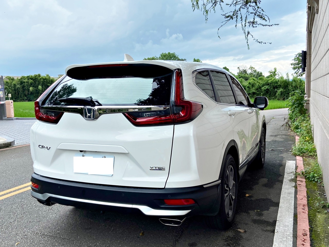 實車實價 FB搜尋【誠信小邱 專業中古車經理人】全額貸款低利率  第6張相片