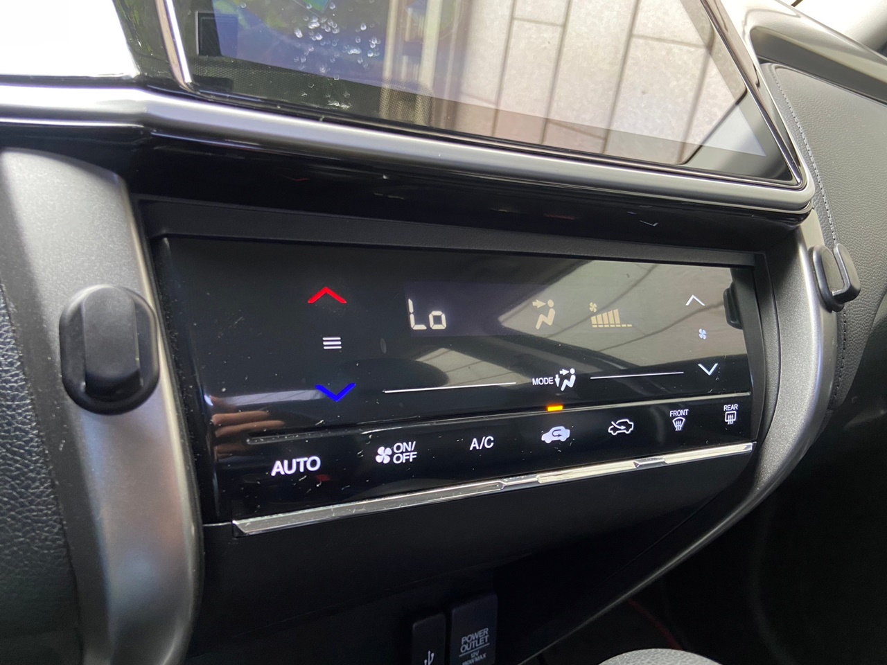 實車實價 FB搜尋【誠信小邱 專業中古車經理人】全額貸款低利率  第8張相片