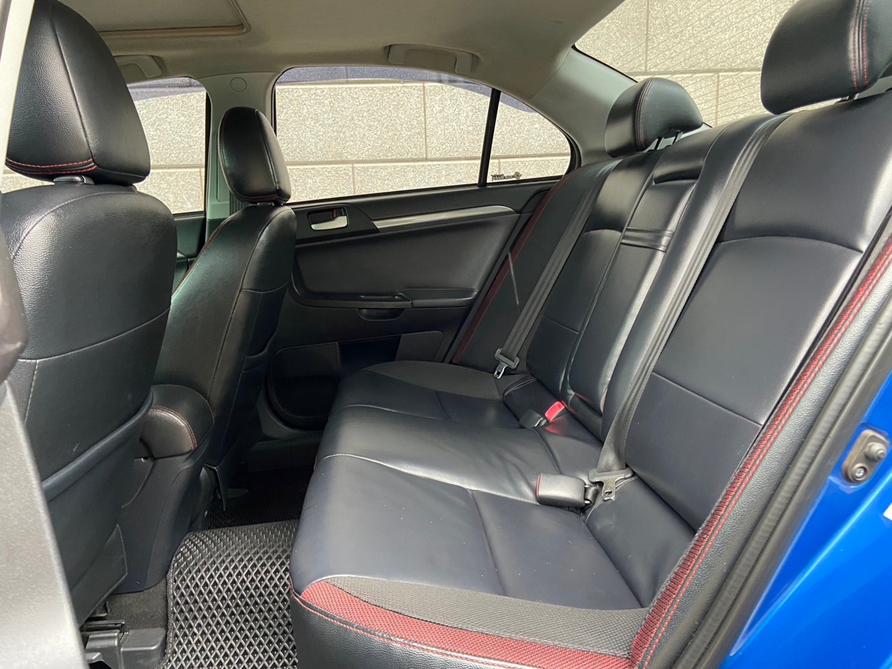 實車實價 FB搜尋【誠信小邱 專業中古車經理人】全額貸款低利率  第11張相片
