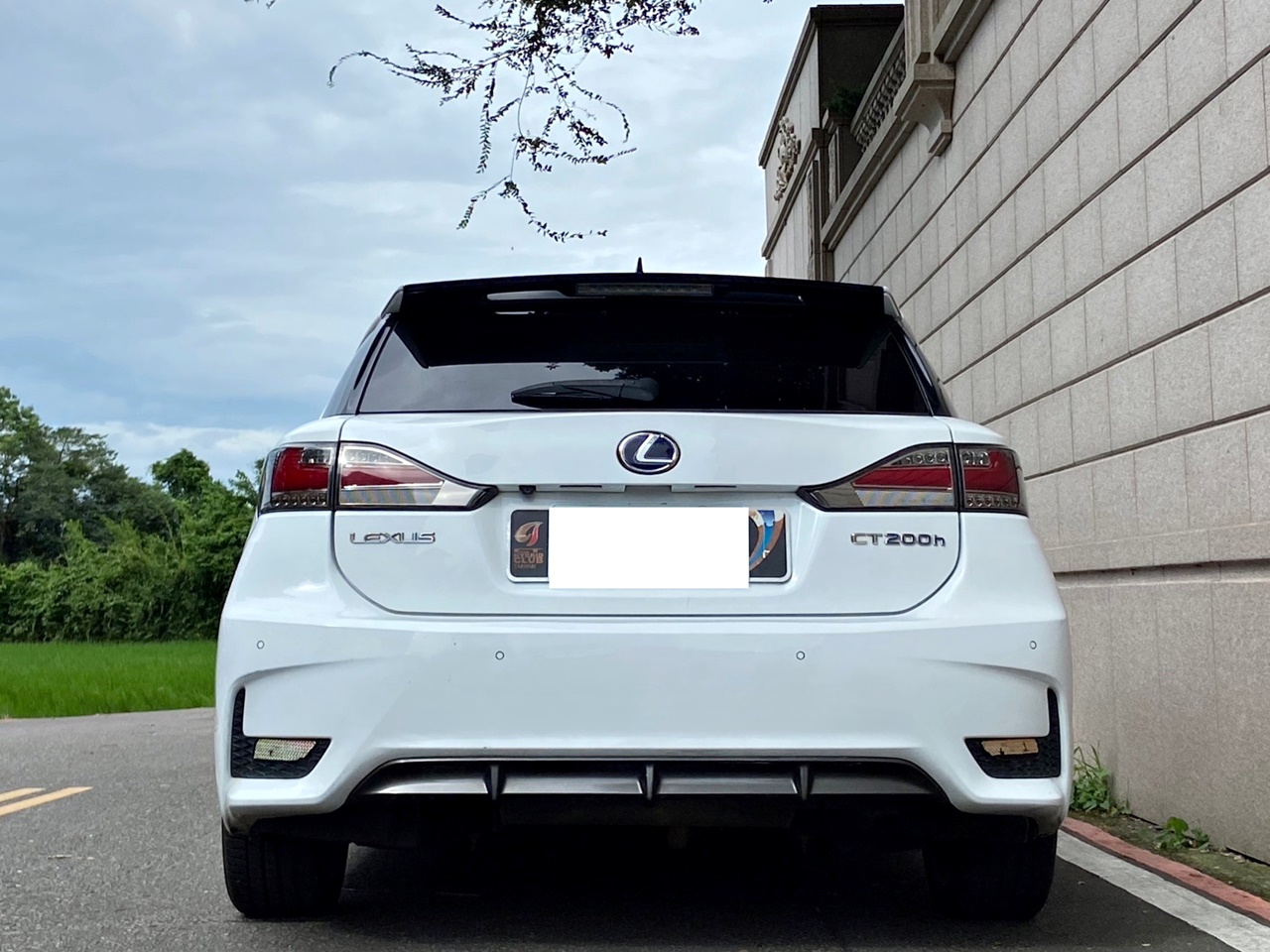 實車實價 FB搜尋【誠信小邱 專業中古車經理人】全額貸款低利率  第4張相片