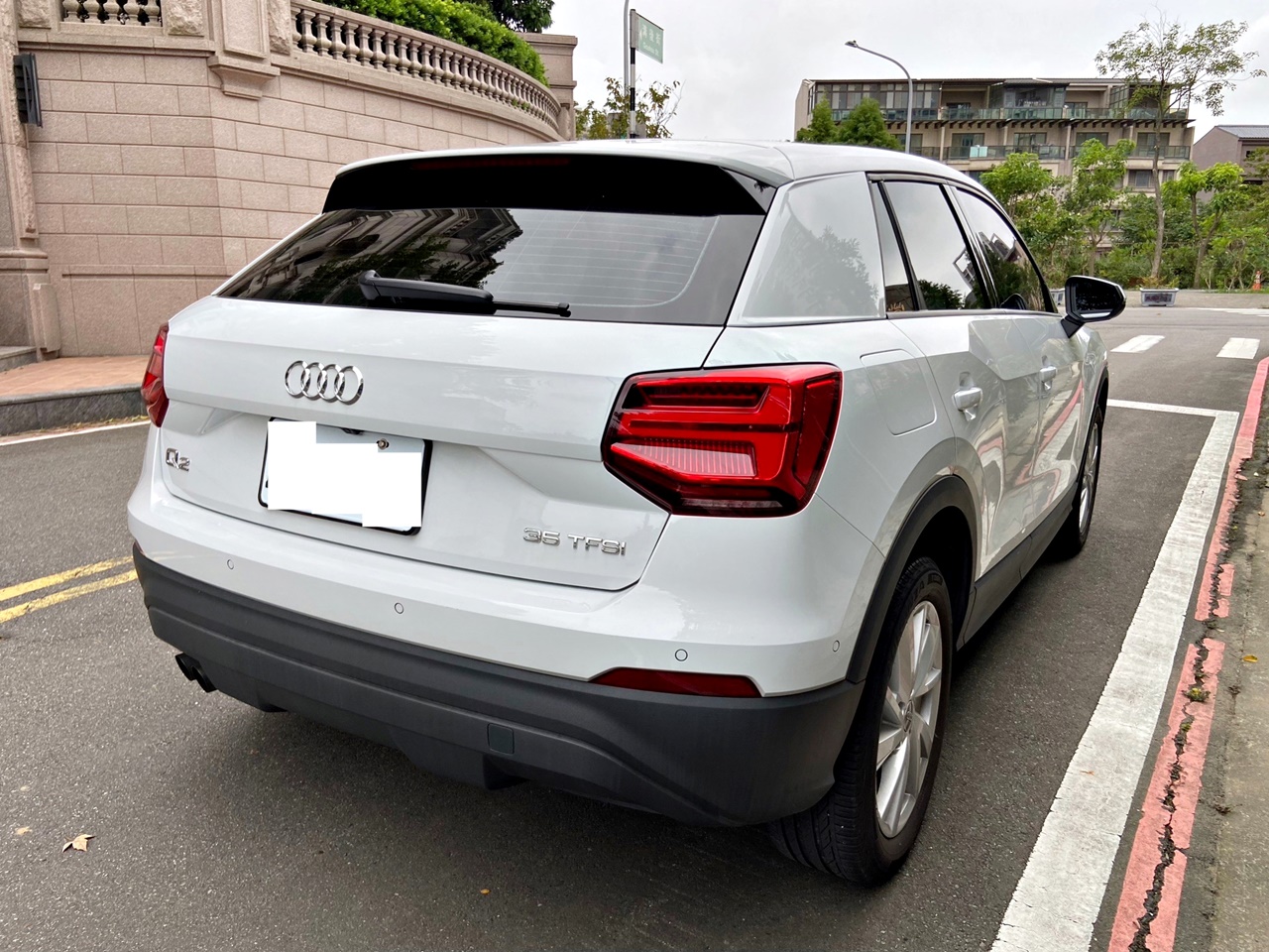 FB搜尋【誠信小邱專業中古車經理人】全額貸 免頭款 低利率 / 職軍貸優惠  第4張相片