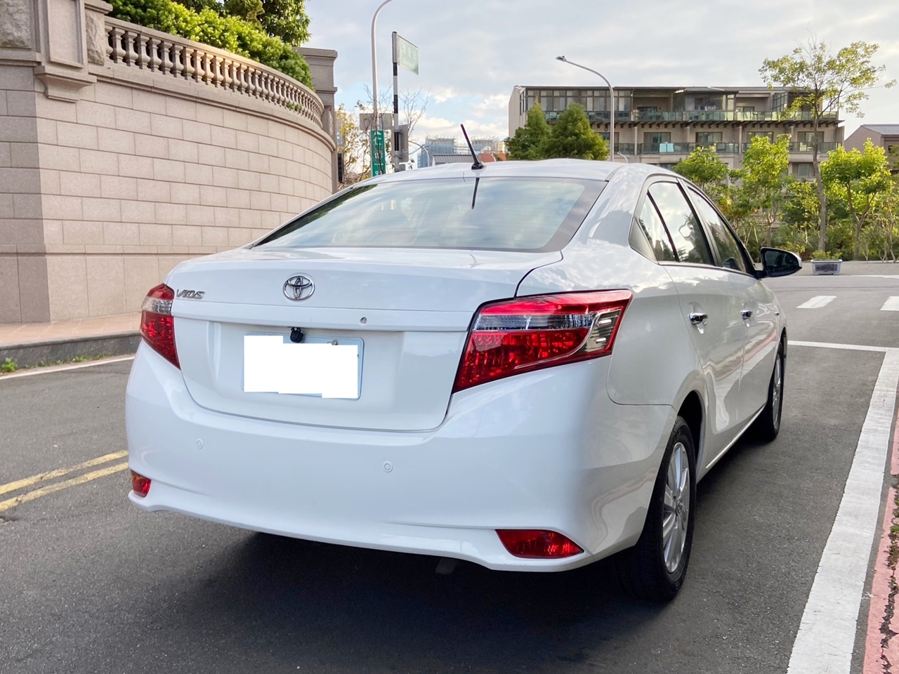FB搜尋【誠信小邱專業中古車經理人】全額貸 零頭款 職軍/原住民朋友貸款優惠  第4張相片