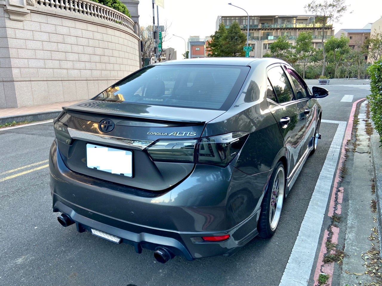 FB搜尋【誠信小邱專業中古車經理人】全額貸 免頭款 低利率 / 職軍貸優惠  第4張相片