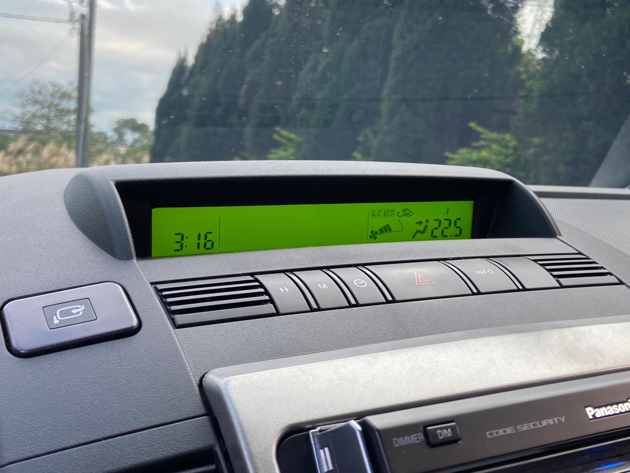 FB搜尋【誠信小邱專業中古車經理人】全額貸 免頭款 低利率 / 職軍貸優惠  第11張相片