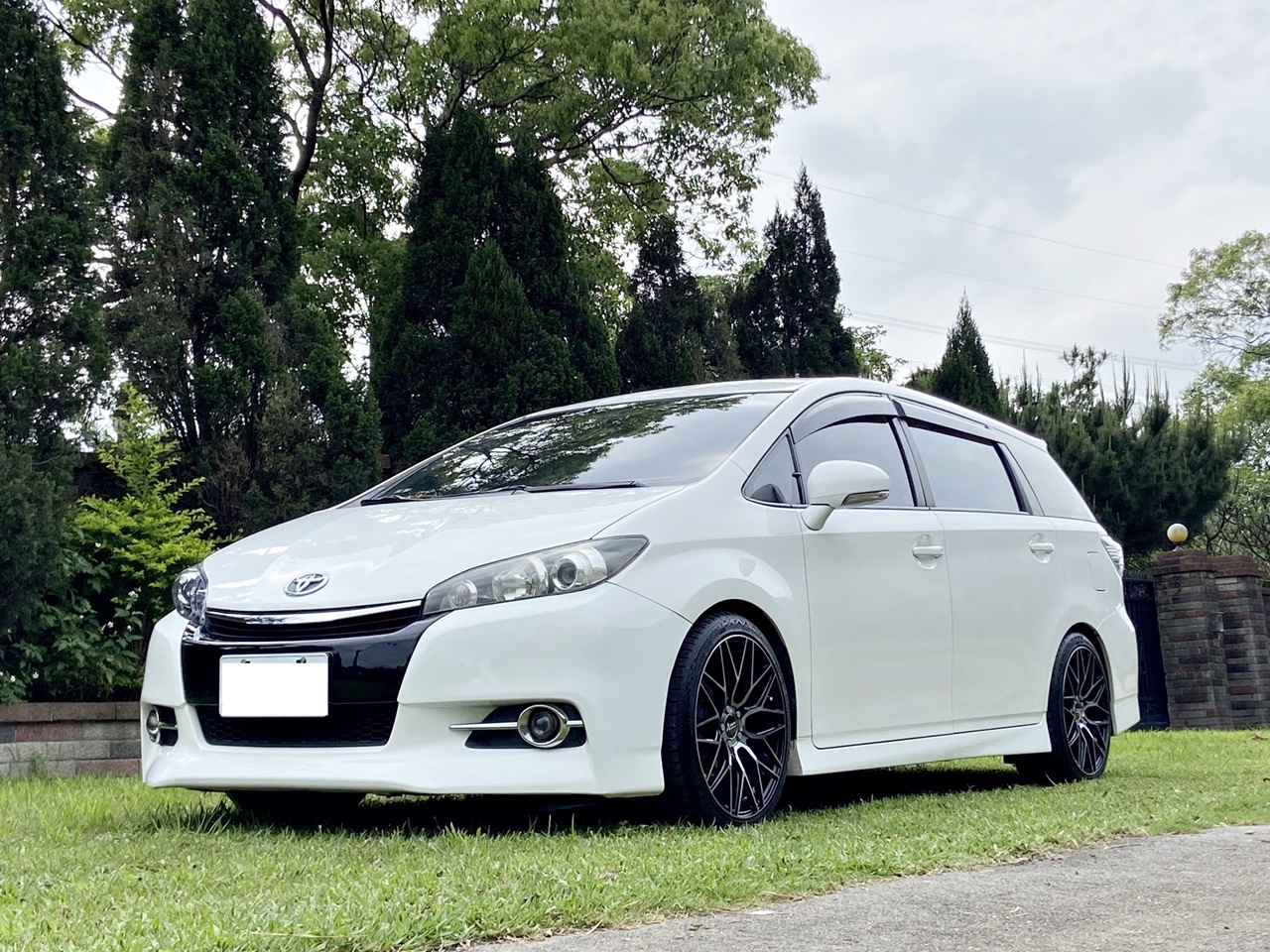 FB搜尋【誠信小邱專業中古車經理人】全額貸 免頭款 低利率 / 職軍貸優惠  第1張相片