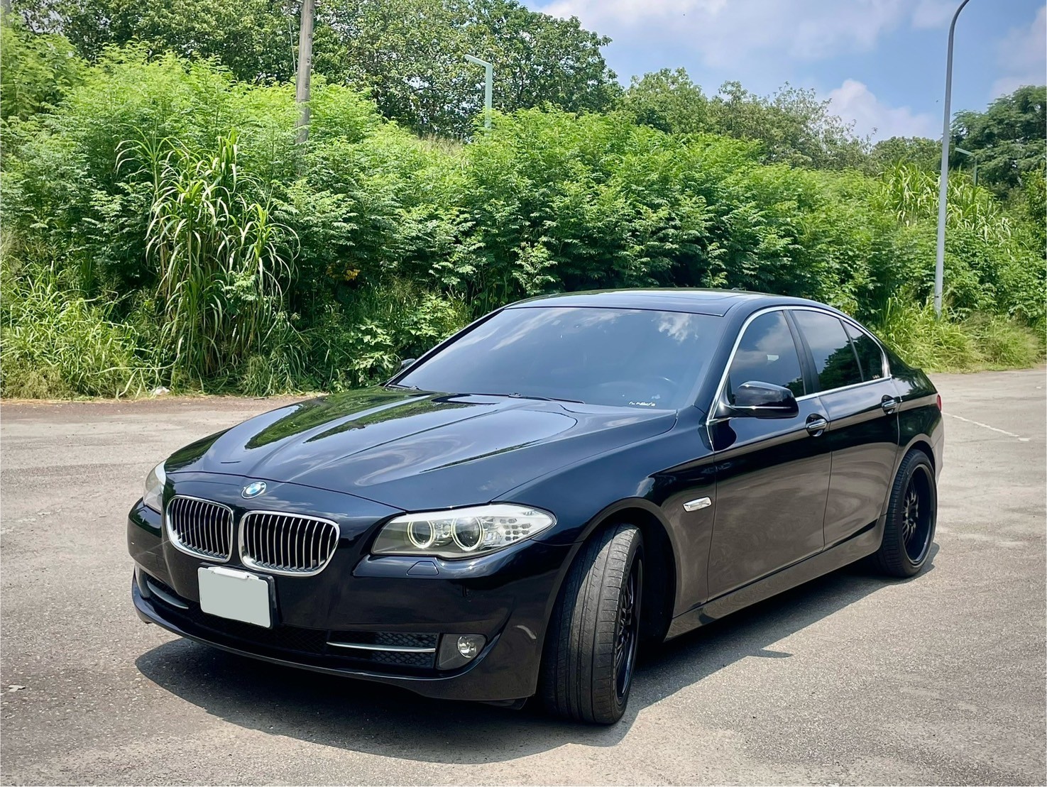 超正點 BMW F10 520i 👑最佳年度熱銷車種!!!  第2張相片